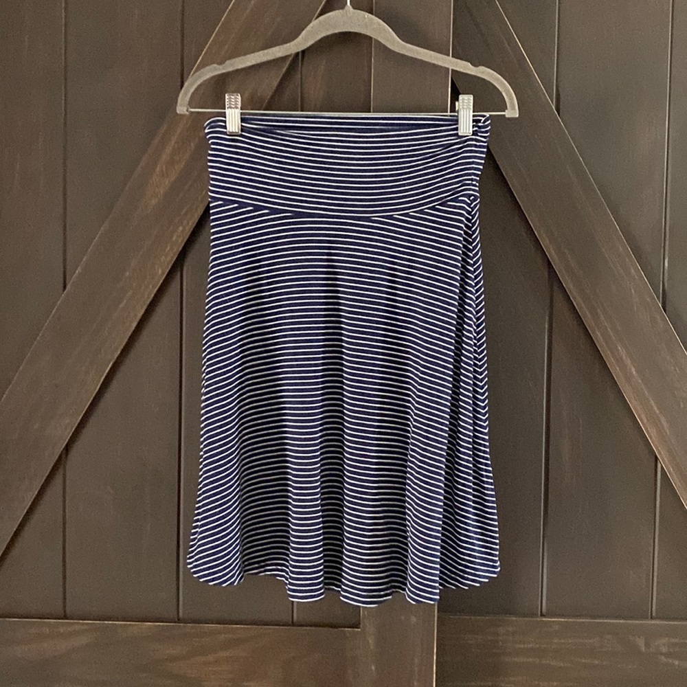 Gap Small Navy Blue with White Pin Stripe Skirt